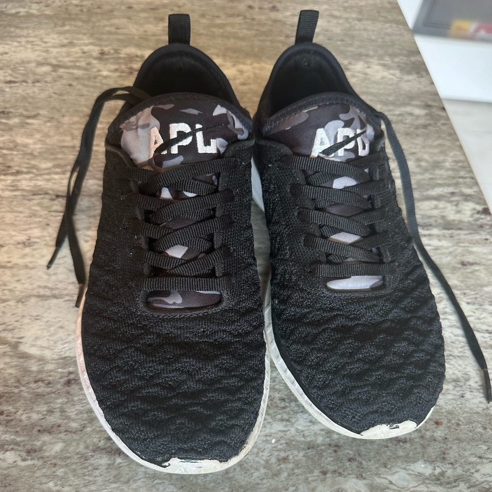 APL Techloom Phantom women’s 7.5